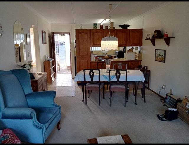 2 BEDROOM TOWNHOUSE FOR SALE IN NEW GERMANY CENTRAL